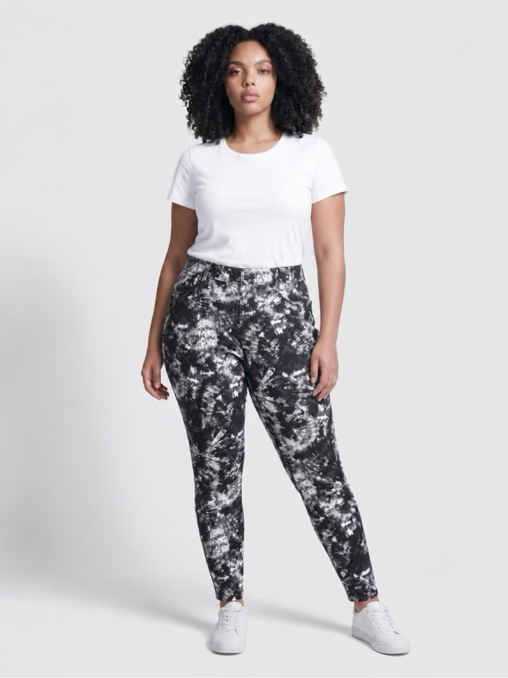 Time and Tru Black & White Tie-Dye Skinny Pants